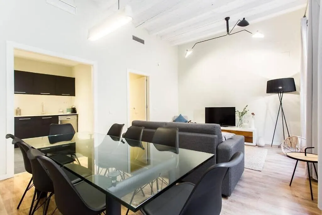 Bright And Modern 4Bedroom With Terrace In Las Ramblas P2 Barcelona 0*,  Spain